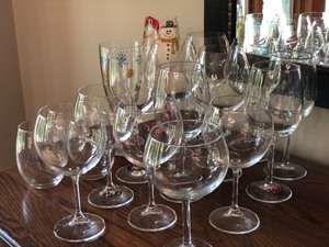 Lot of 19 Glasses
