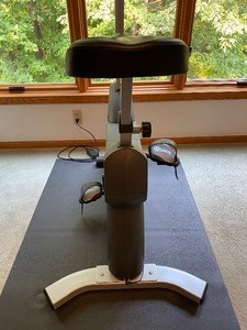 Life Fitness Stationery Bicycle