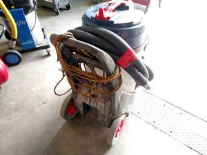 lot 14 image: Reknown 20 Gallon WetDry Vacuum...