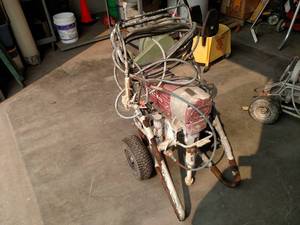 lot 17 image: Glidden 1000SE Airless Sprayer...