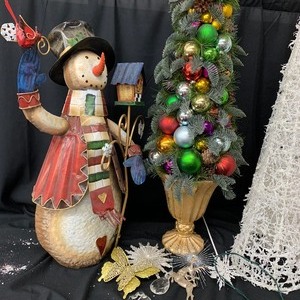 Various Christmas Decor