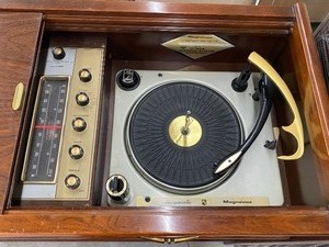 Vintage Record Console Player- Magnavox