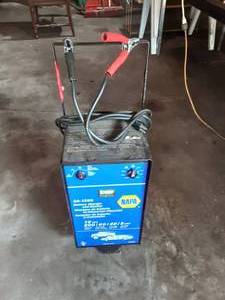 Napa Battery ChargerStarter