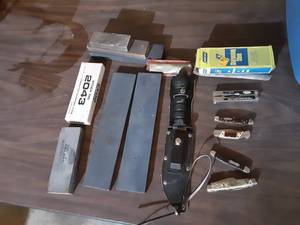 Knives & Sharpening Stones