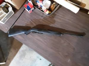 Crosman .177 C-O2 Powered Repeating Air Rifle