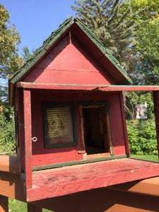 lot 107 image: Folk Art House
