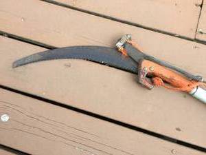 lot 109 image: Snap-Cut Adjustable Tree Trimmer