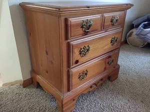 lot 120 image: Three Drawer Dresser