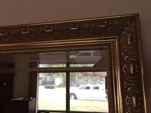 lot 147 image: Ornate Wall Mirror