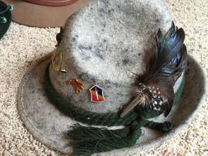 lot 170 image: Hat Lot