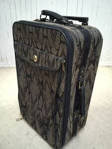 lot 207 image: Verdi Suitcase