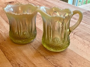 lot 133 image: Vintage Glassware Assortment