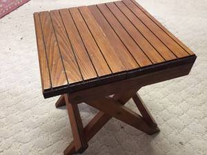 lot 256 image: Fold Up Wooden Bench