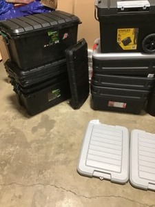 lot 3 image: PALLET WITH ASSORTED TOOLBOXSTORAGE BINS AND PLASTIC CONTAINERS SEE PICS