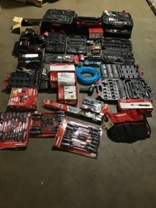 lot 12 image: ASSORTED HUSKY TOOLS SEE PICS