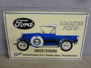 lot 10 image: Sign