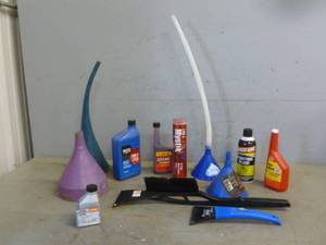 lot 16 image: Automotive Items