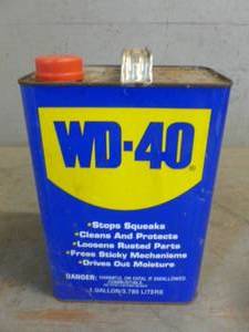 lot 17 image: WD-40
