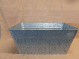 lot 36 image: Galvanized Steel Beverage Tub
