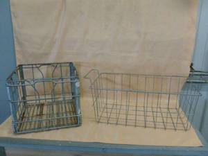 lot 48 image: Vintage Milk Crate
