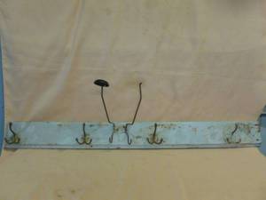 lot 56 image: Vintage Coat Rack