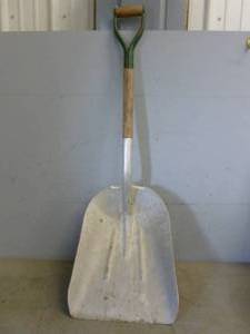 lot 80 image: Aluminum Scoop Shovel