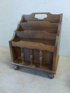 lot 85 image: Leick Magazine Rack