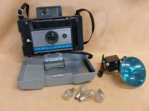 lot 191 image: Vintage Camera