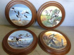 lot 239 image: Collector Plates