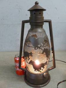 lot 304 image: Mantle Lantern