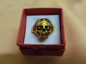 lot 306 image: Mens Ring