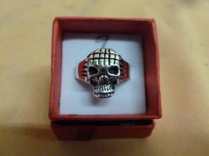 lot 308 image: Mens Ring