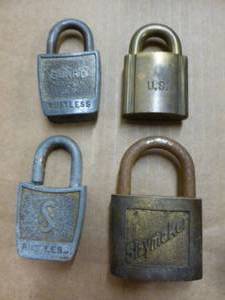 lot 334 image: Vintage Padlocks