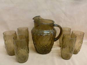 lot 345 image: Beverage Set