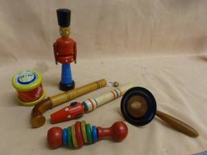lot 347 image: Toys