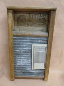 lot 351 image: Vintage Wash Board