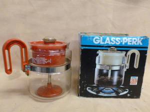 lot 405 image: Vintage Kitchen