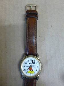 lot 428 image: Disney Collectible