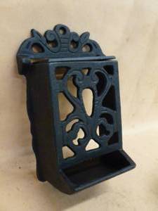 lot 451 image: Cast Iron Match Chimney