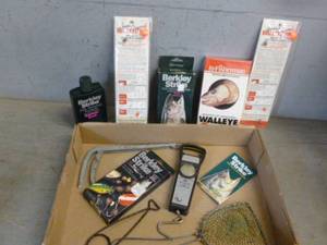 lot 473 image: Fishing Items
