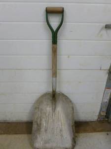 lot 497 image: Aluminum Scoop Shovel