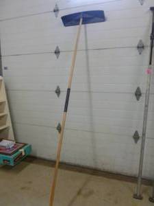 lot 502 image: Roof Rake