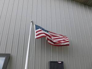 lot 506 image: Aluminum Flag Pole
