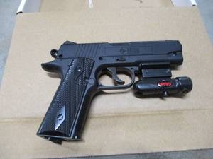 lot 13 image: Gamo BB Gun
