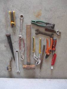 lot 34 image: Tools