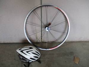 lot 40 image: Bell Bike Helmet and Brontrager Bike Rim