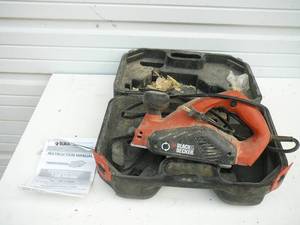 lot 19 image: Black & Decker 3 14 Planer