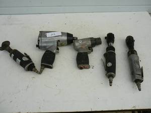 lot 22 image: Lot of Air Tools