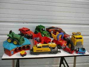 lot 31 image: Lot of Kids Toys