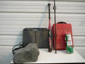 lot 39 image: Lot of Misc Items